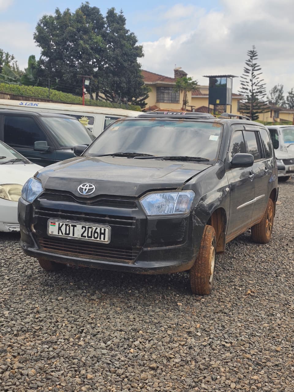 TOYOTA SUCCEED